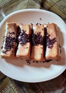 Roti isi coklat lumer