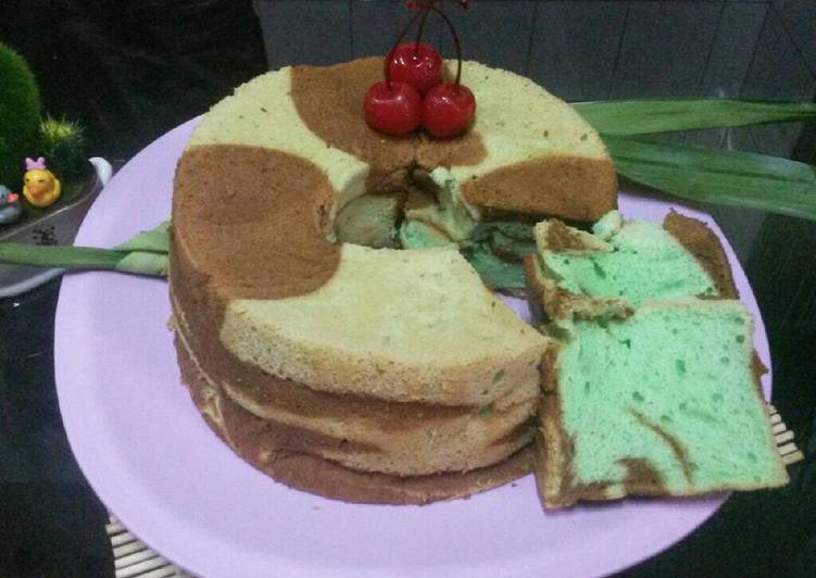 gambar untuk resep makanan Chiffon pandan belang gula merah putih telur