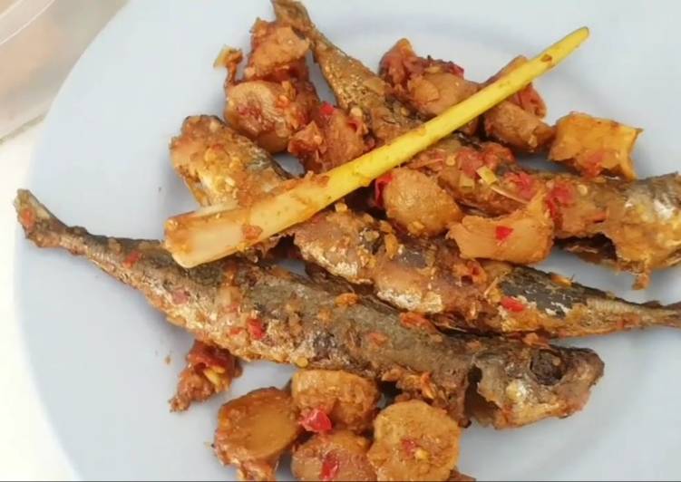 Resep Masak Bumbu Balado Ikan  Gereh  dan Bakso biaya masak 