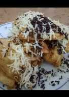 Pisang goreng toping keju coklat