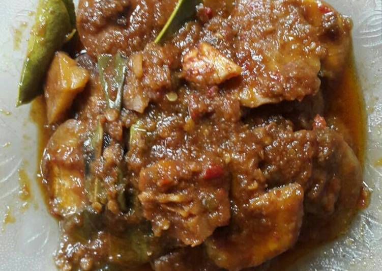 bahan dan cara membuat Semur jengkol rica rica