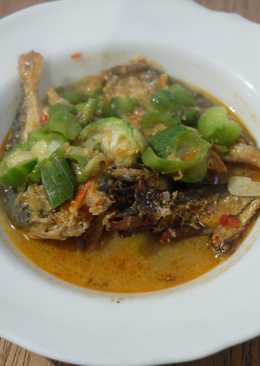 Ikan Asin Gereh Pethek dengan sayur Gambas/Oyong