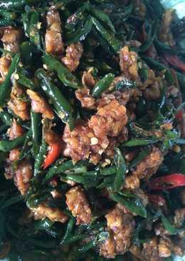 Oseng tempe cabe Ijo