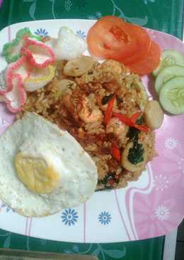 Nasi goreng spesial seafood