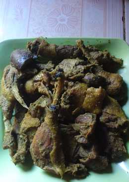 Bebek pedas bumbu hitam