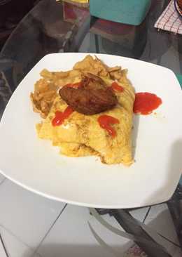 Nasi Goreng Daging Sapi Bungkus Telur (Omurice)