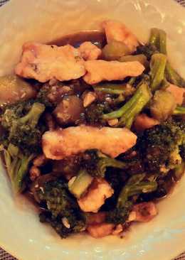 Stir-fried broccoli & pork - brokoli tumis babi