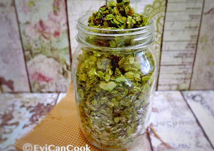 gambar untuk resep makanan Green Tea Granola