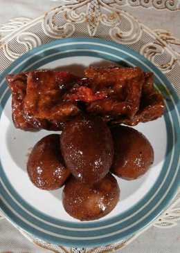 Telur dan tahu bacem