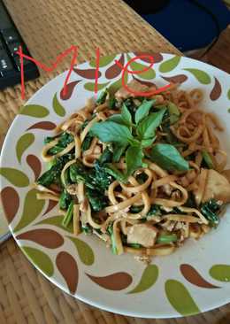 Mie goreng baso cumi