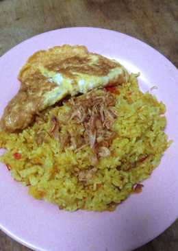Nasi Goreng Kunyit