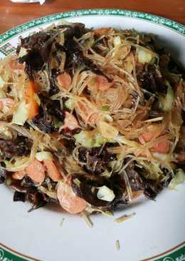 Bihun goreng jamur