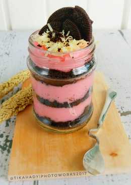 Cake in Jar (Strawberry Oreo Cheese)