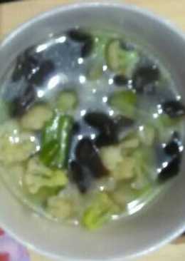 Soup jamur kuping kembang kol