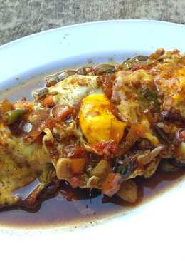 Telur ceplok lada hitam