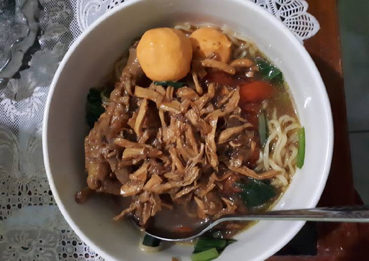 1-Mie ayam ceker baso cumi