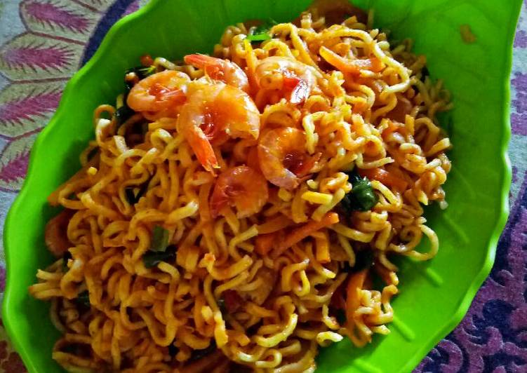 resep masakan Mie goreng udang pedas enak