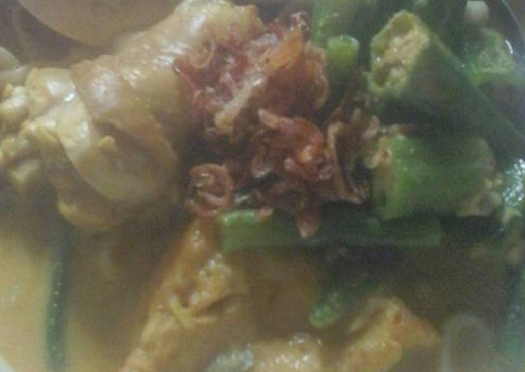 resep Kwetiau Kari Ayam Sayur