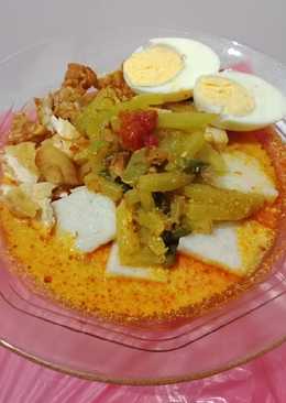 Lodeh Manisa (lontong sayur)