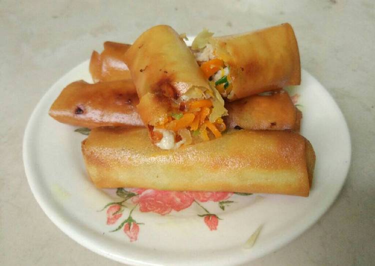 cara membuat Chicken Veggie Spring Rolls + Mozzarella