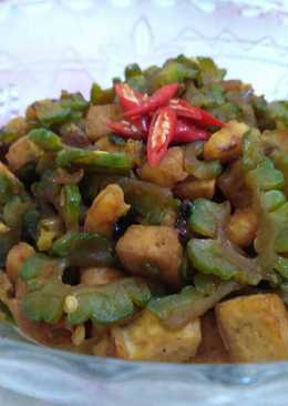 Tumis Paria Tahu Udang