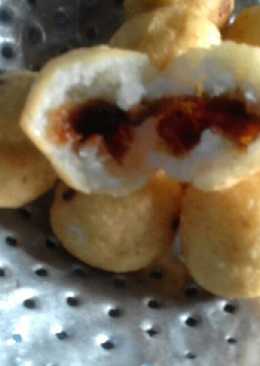Onde-onde singkong isi gula merah