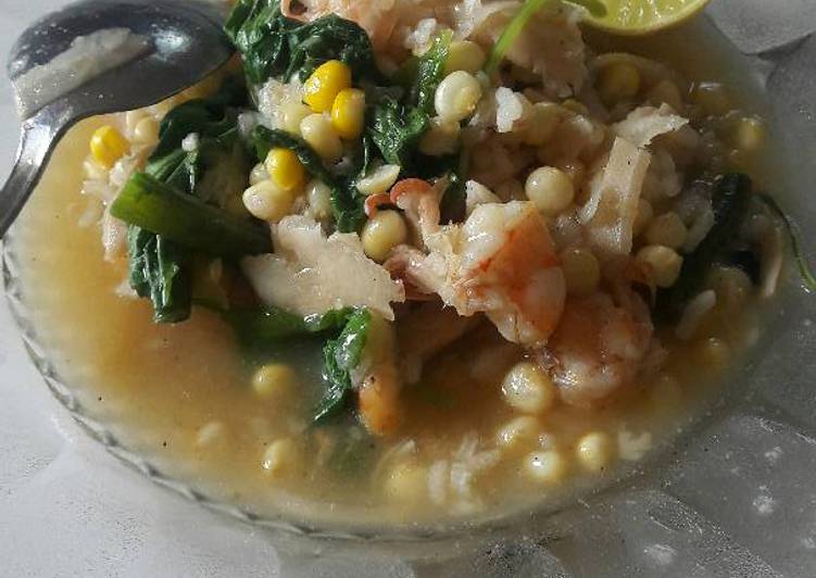 gambar untuk cara membuat Barobbo' (bubur jagung putih)