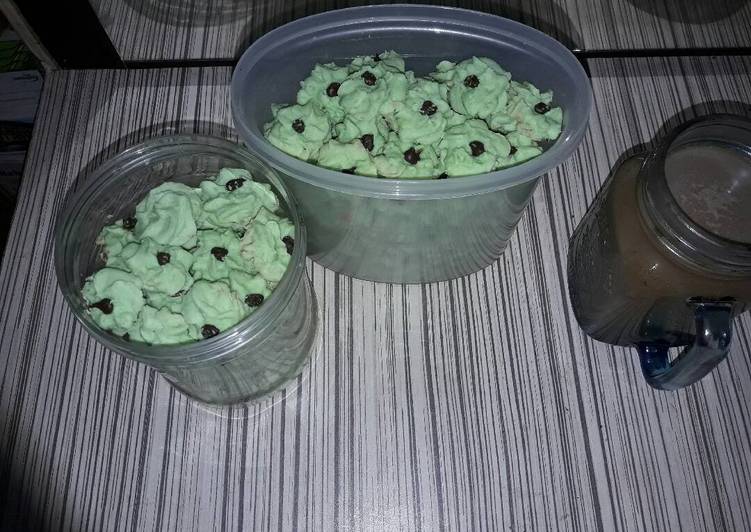 Resep Semprit susu pandan Kiriman dari Mama Fiedy