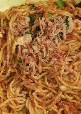 Mie goreng pedas manis