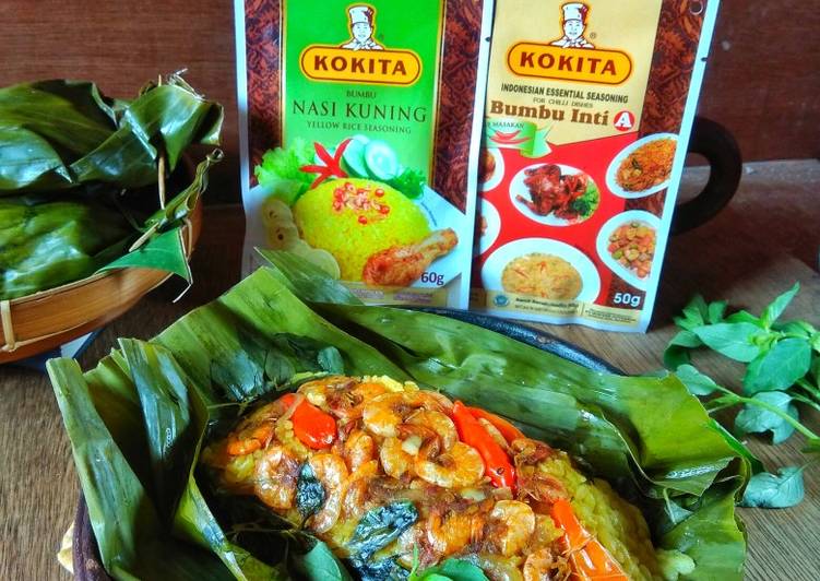 Pepes Nasi Kuning Udang Pedas