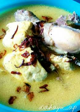 Opor ayam bumbu rempah