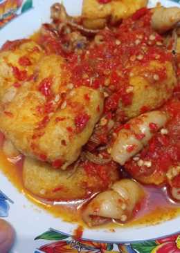 Goreng cumi tahu balado