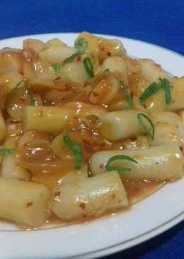 Tteokbokki (Kue Beras Pedas Manis Korea)