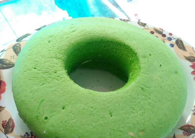 resep lengkap untuk Bolu Pandan kukus