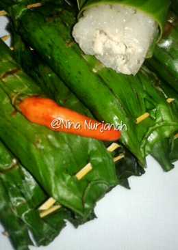 Lemper isi ayam