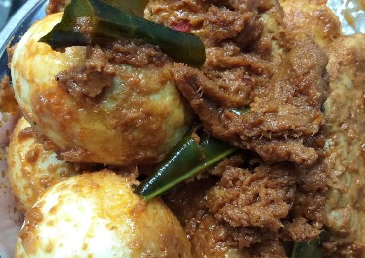 bahan dan cara membuat Rendang telur tempe simple #selasabisa