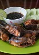 Ikan patin goreng sambal kecap jeruk nipis