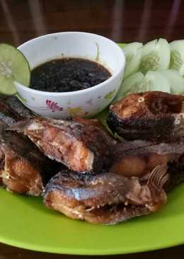 Ikan patin goreng sambal kecap jeruk nipis