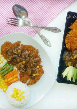 Chicken katsu mushroom sauce