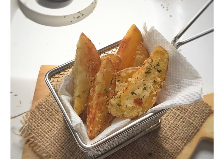 gambar untuk cara membuat Potato wedges renyah easy n quick