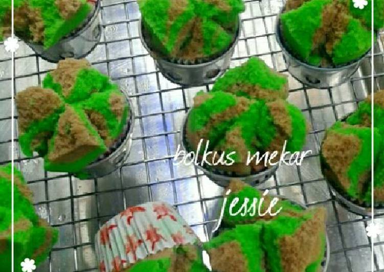 resep Bolu kukus mekar, coklat pandan