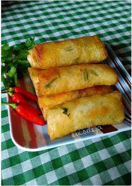 Lumpia kulit bawang isi kentang enak