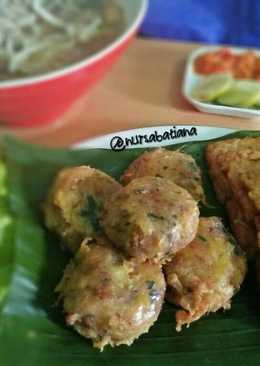 Perkedel Kentang dan Tempe Goreng (teman Tauto)