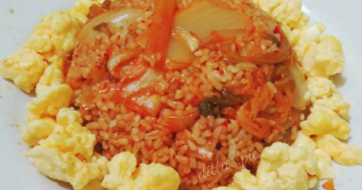 10 resep nasi goreng kimchi  bokkumbap enak dan 