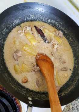 Daging sapi masak putih (khas aceh)