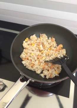 Nasi goreng keju ( simple,praktis,enak)