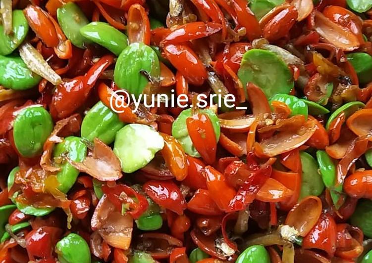 gambar untuk resep makanan Oseng kulit linjo campur pete dan teri