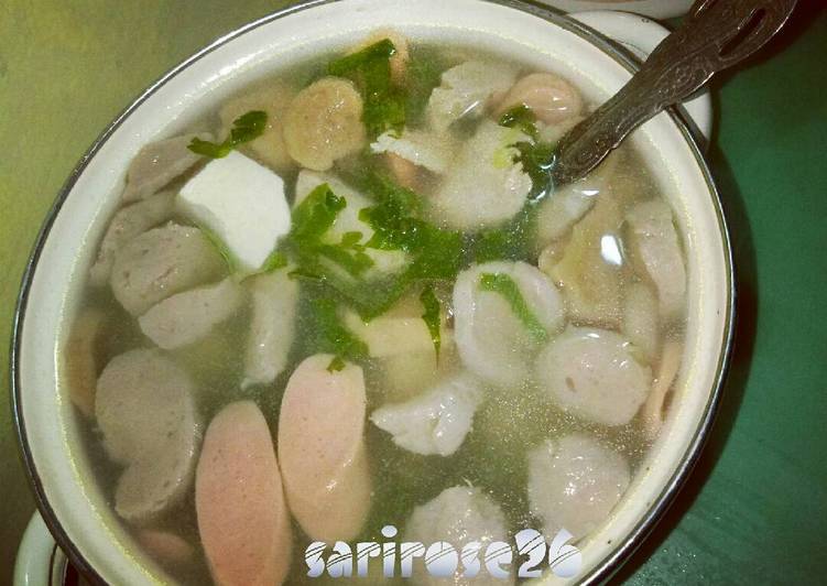 Resep Sup BaSisTa (Bakso Sosis Tahu) Dari Dian