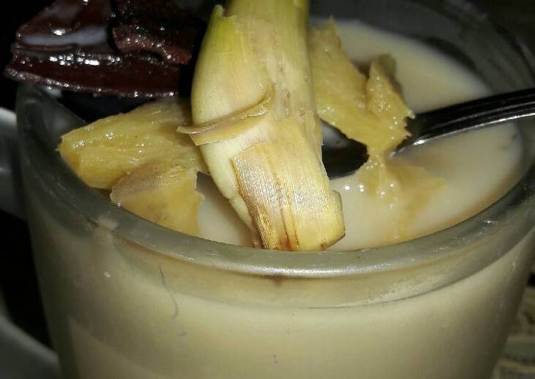 resep lengkap untuk Wedang Susu Jahe Rempah