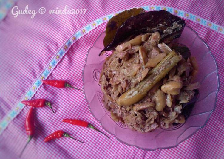 gambar untuk resep makanan Gudeg Tanpa Daun Jati ??